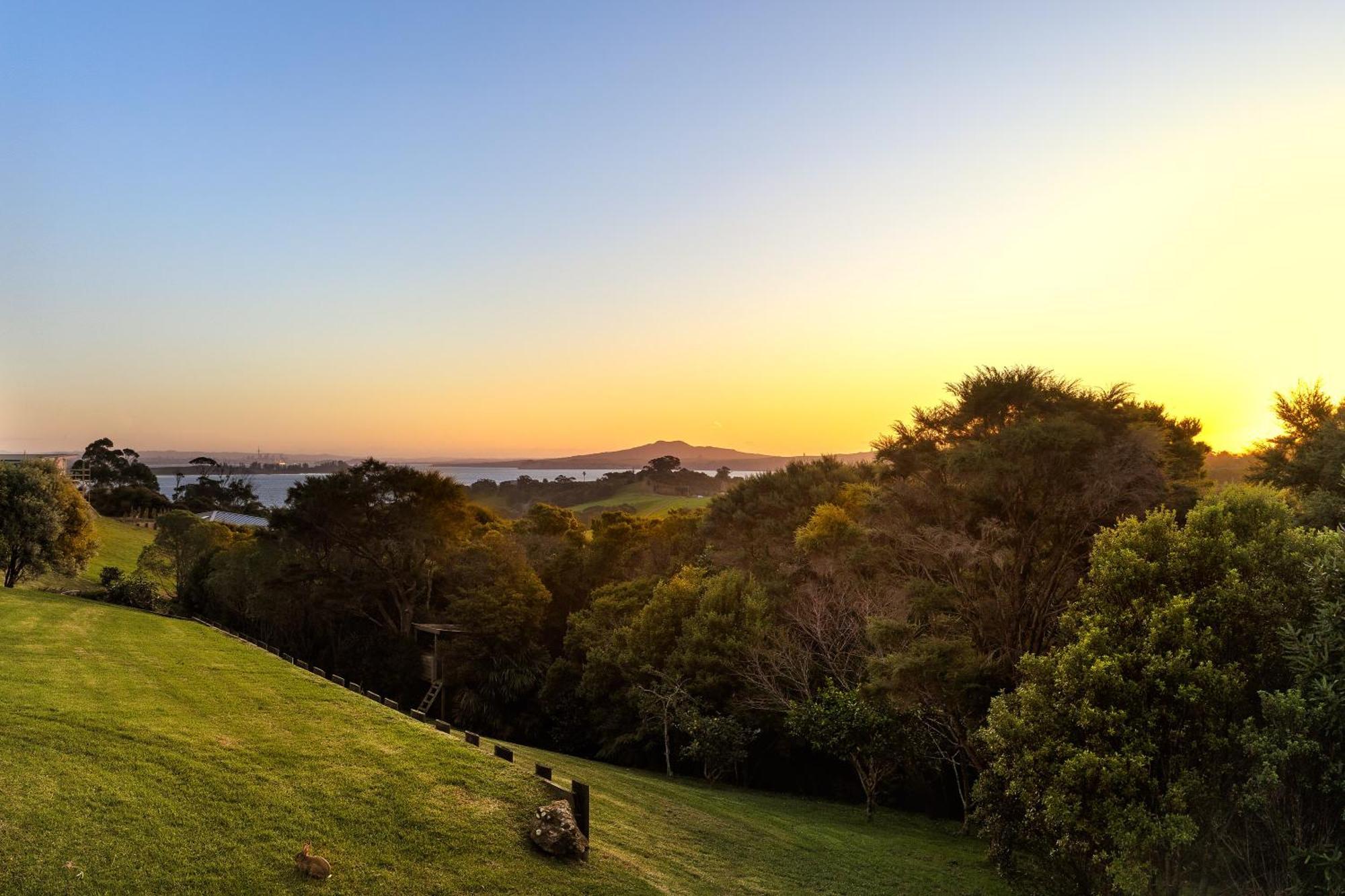 Cable Bay Views Apartment Oneroa Exterior foto